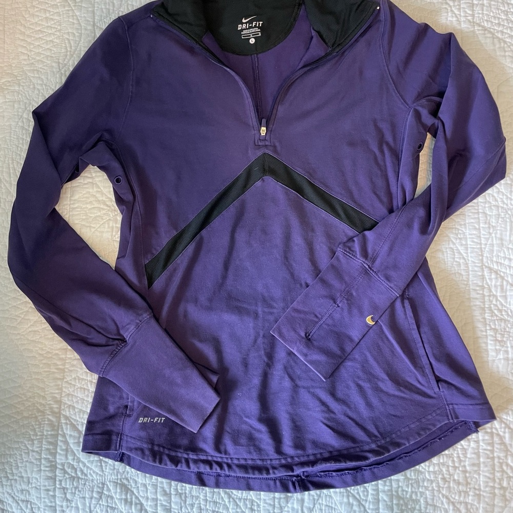 Nike pull over